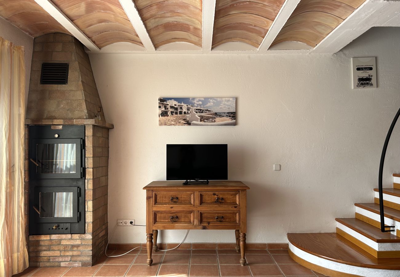 Casa adosada en Fornells - Es Berry 3