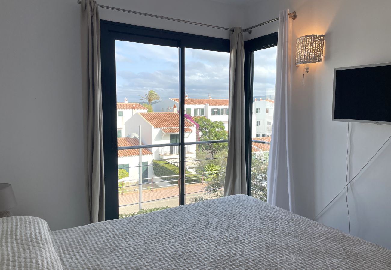 Casa adosada en Fornells - Bahía 28