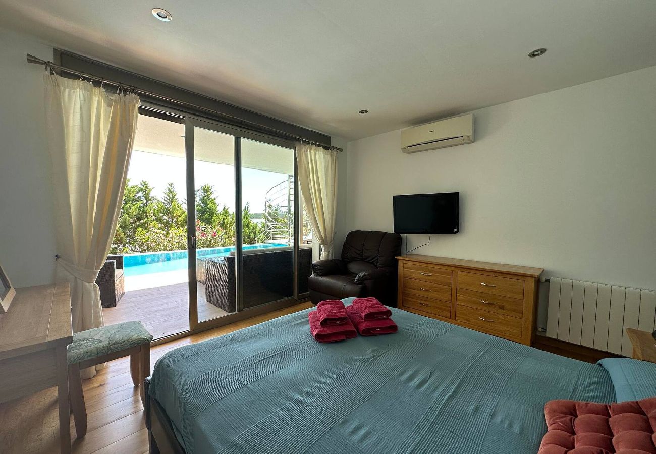 Villa en Fornells - Casa Bella