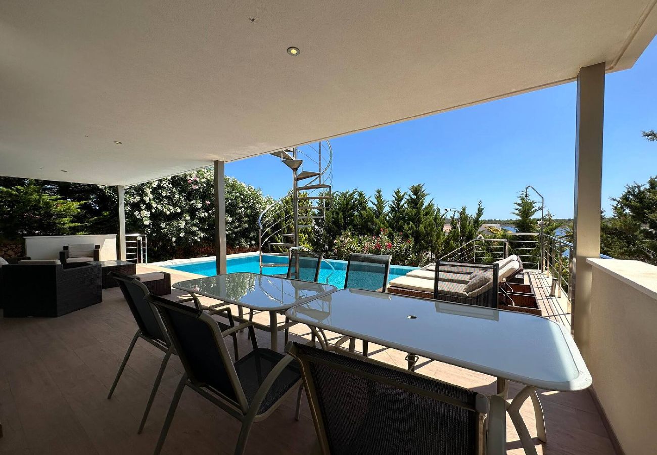 Villa en Fornells - Casa Bella