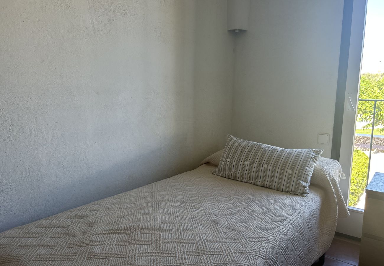 Casa adossada en Fornells - Es Berry 3