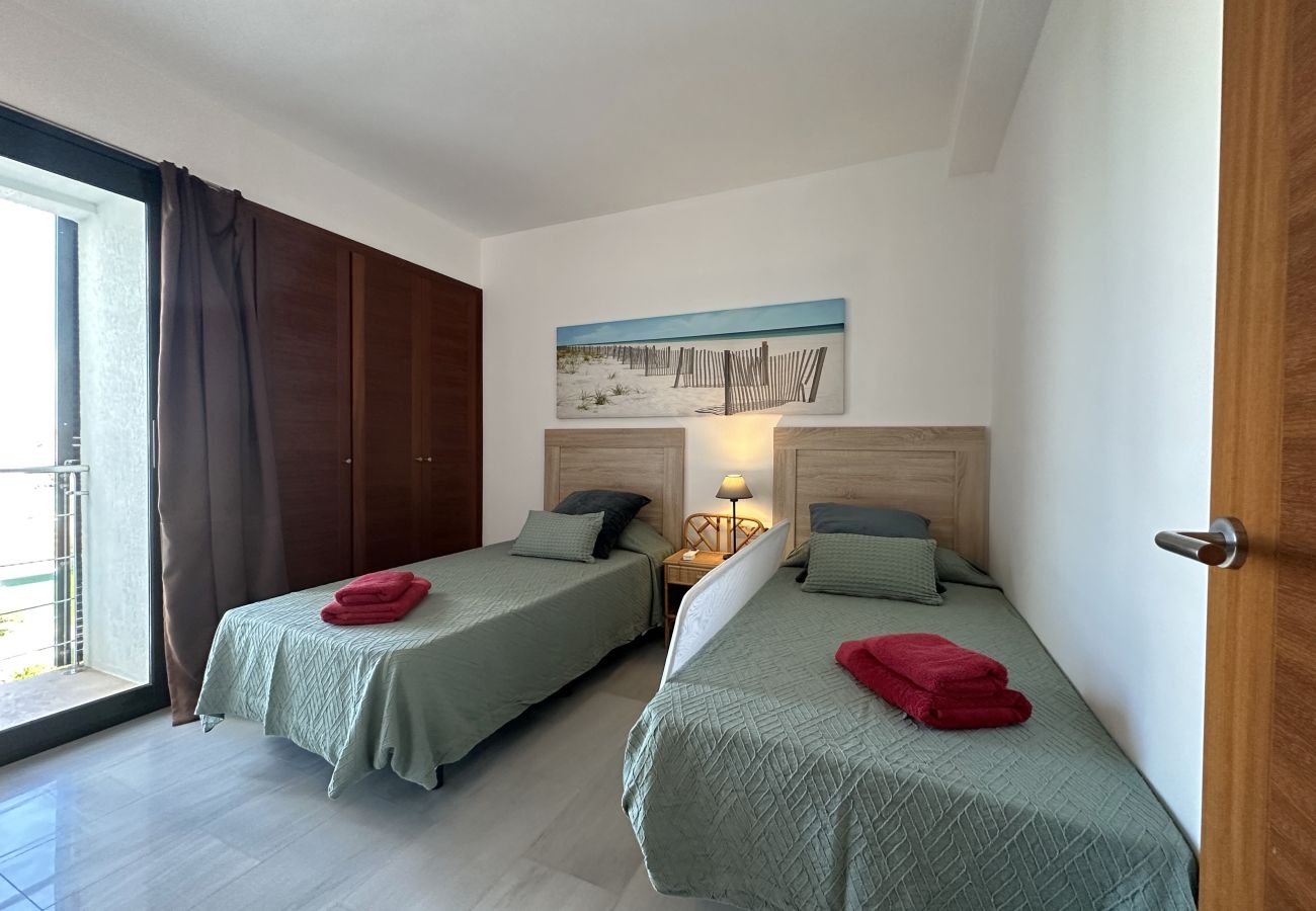 Casa adossada en Fornells - Marina 24