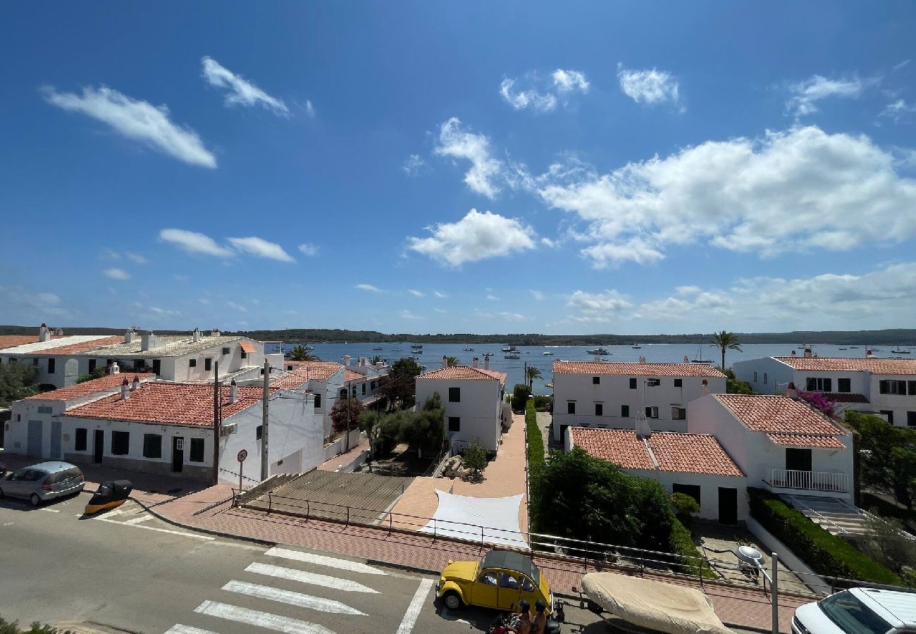 Stadthaus in Fornells - Bahía 28