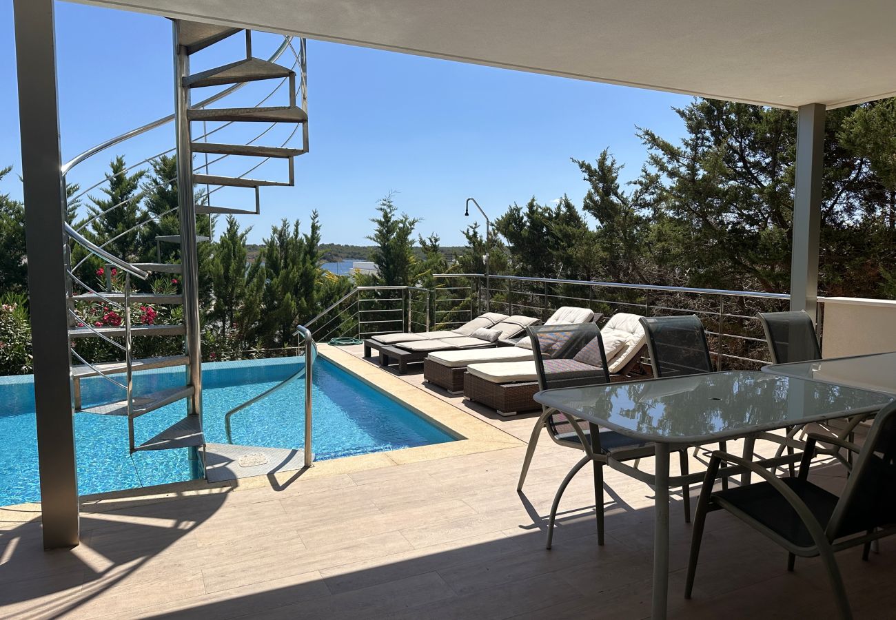 Villa in Fornells - Casa Bella