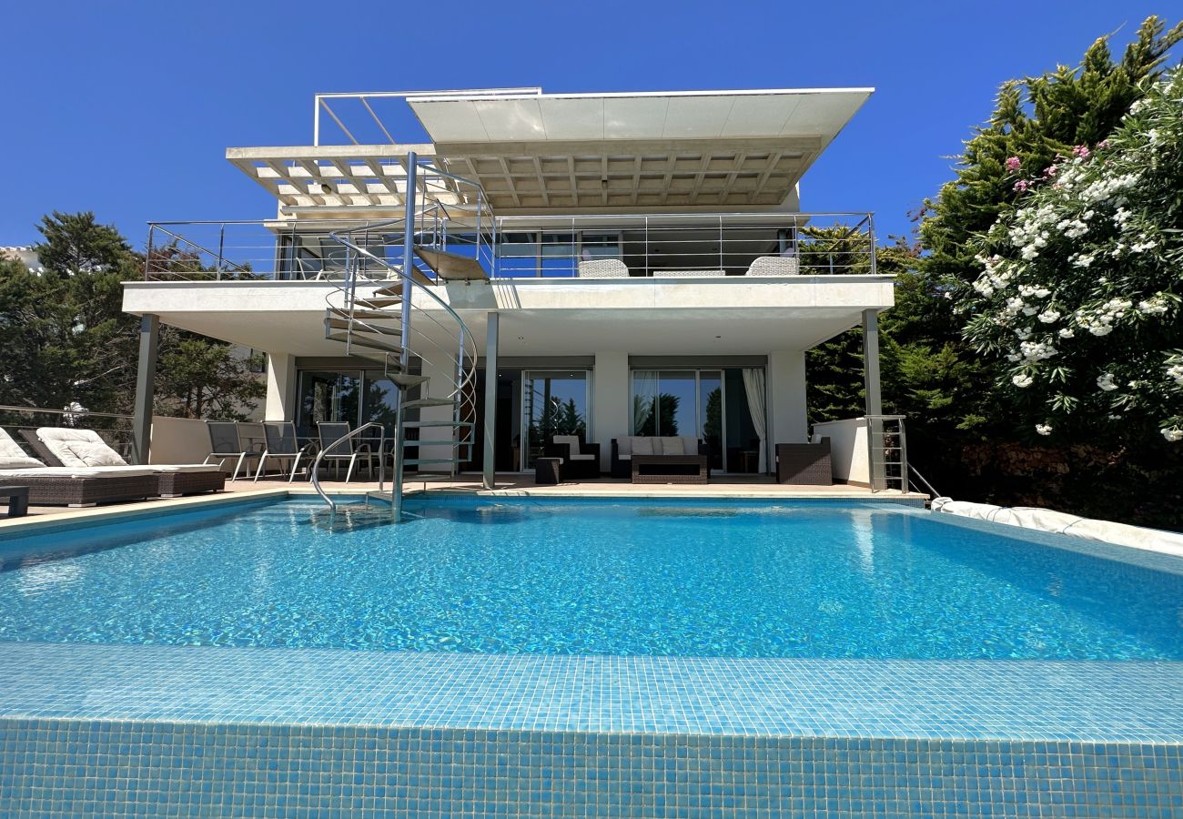 Villa in Fornells - Casa Bella