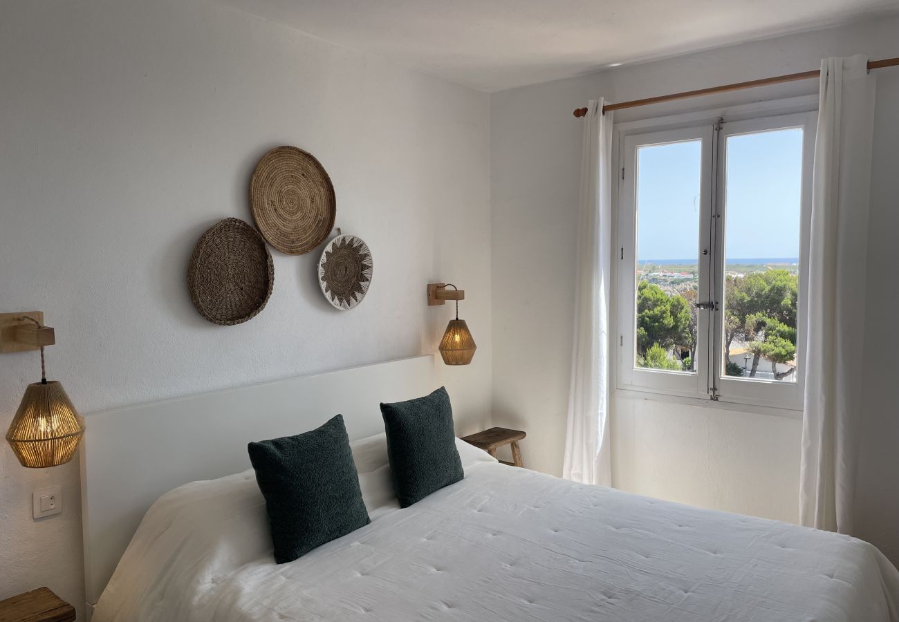 Apartment in Arenal d'en Castell - Sol Isla 227